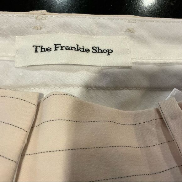 The Frankie Shop Men's Light Beige Pleated Trousers - Picture 7 of 9